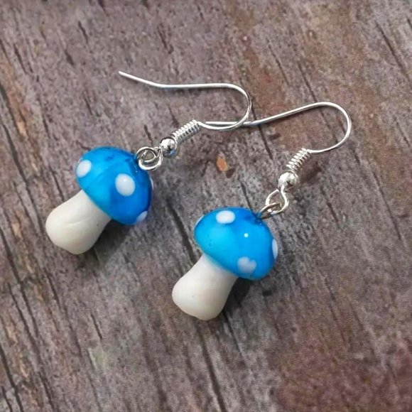 NWT Vintage Blue Mushroom Earrings - Picture 1 of 3